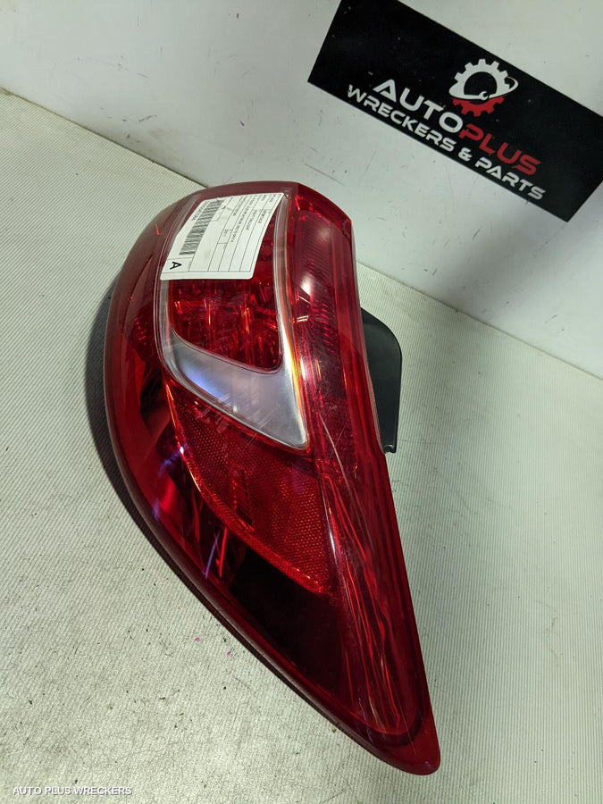 2011 Kia Sportage Right Taillight