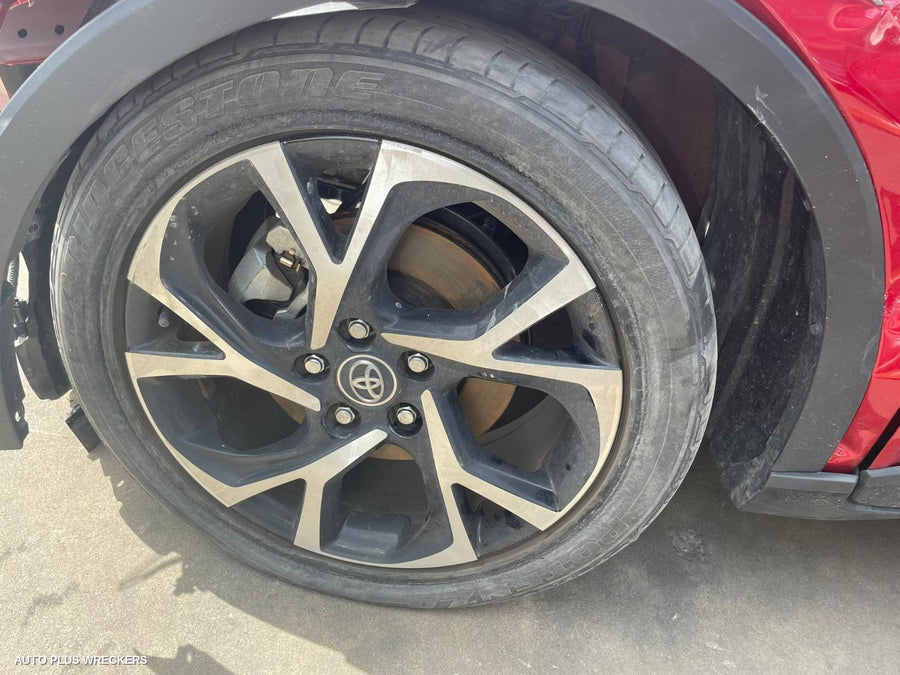 2021 Toyota C-hr Left Guard Liner