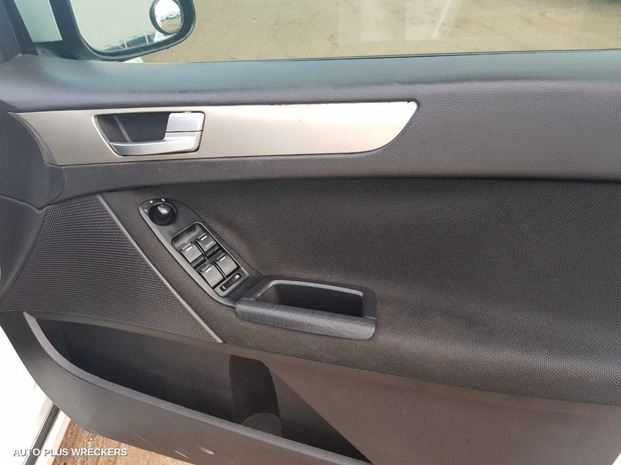 2010 Ford Falcon Right Taillight