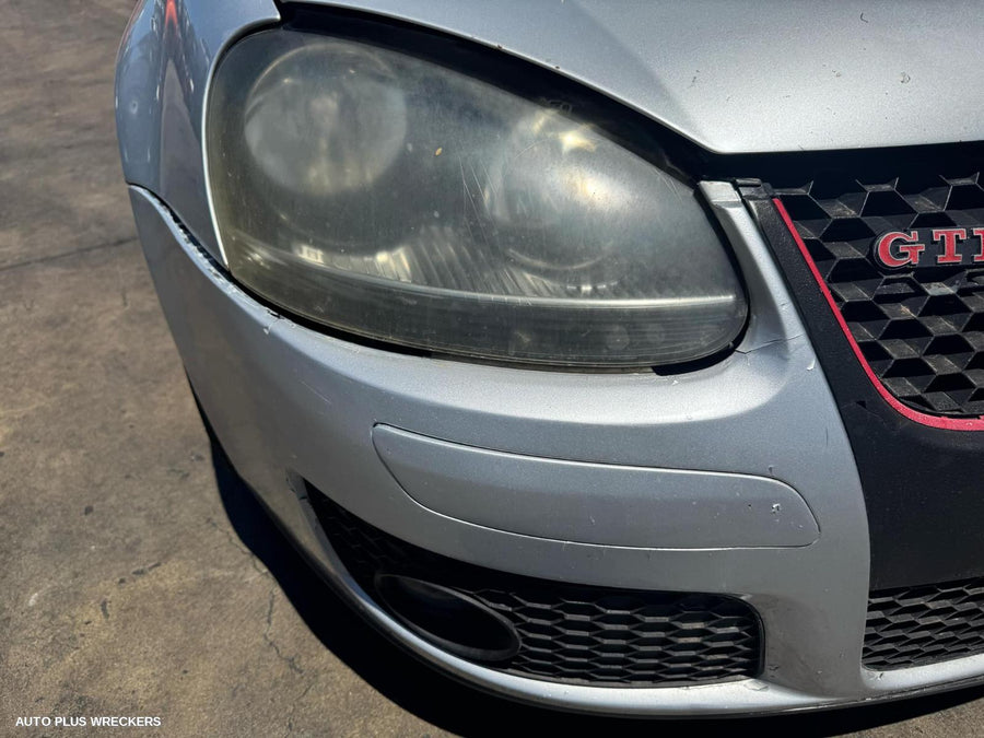 2008 Volkswagen Golf Courtesy Light