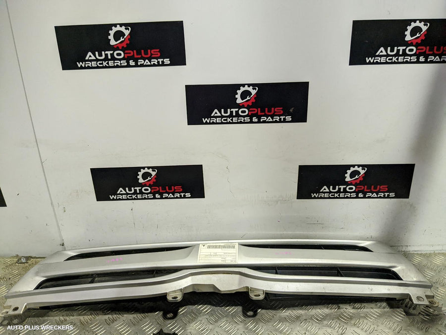 2012 Toyota Hiace Grille
