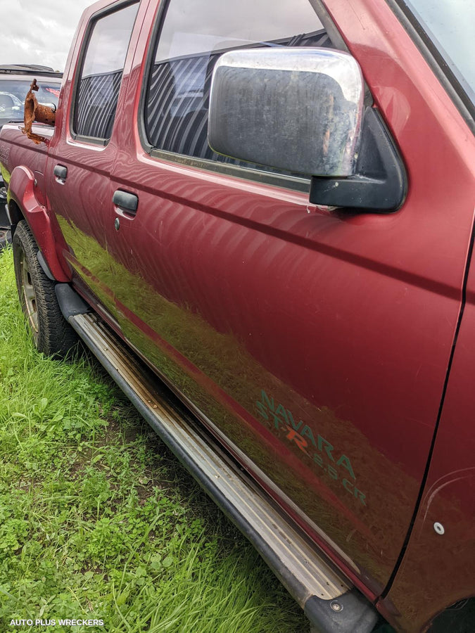 2008 Nissan Navara Left Guard
