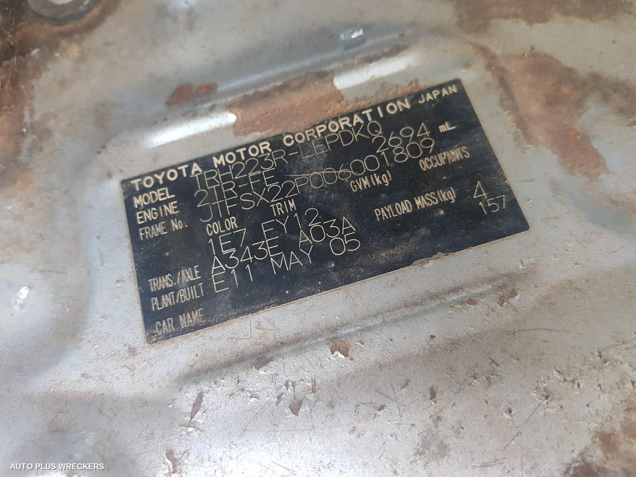 2005 Toyota Hiace 3rd Seat