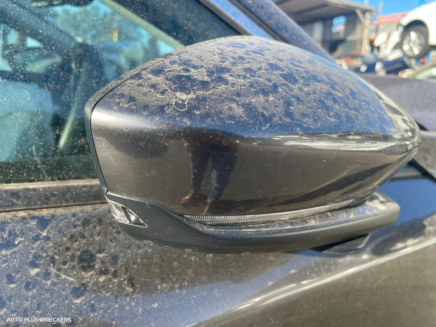 2019-2026 Mazda 3 Right Rear Door Window