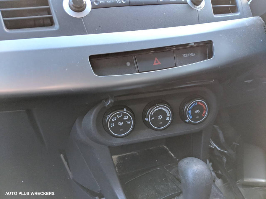 2011 Mitsubishi Lancer Left Front Window Reg Motor