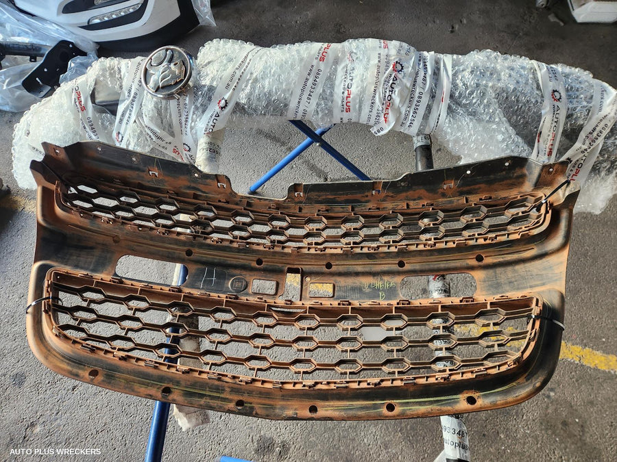 2012-2016 Holden Colorado Grille