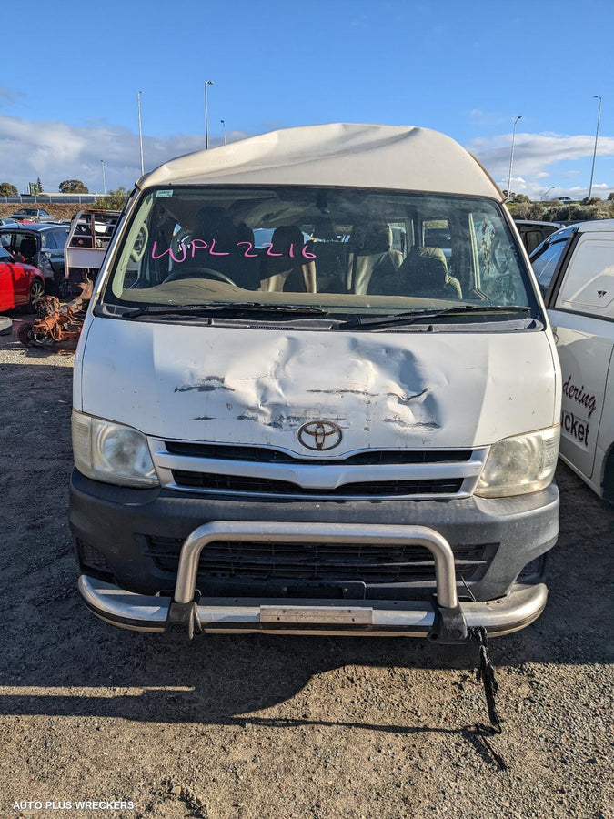 2011 Toyota Hiace Right Headlamp