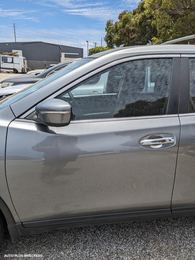 2014 Nissan Xtrail Right Taillight