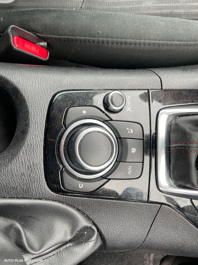 2014 Mazda 3 Left Front Door