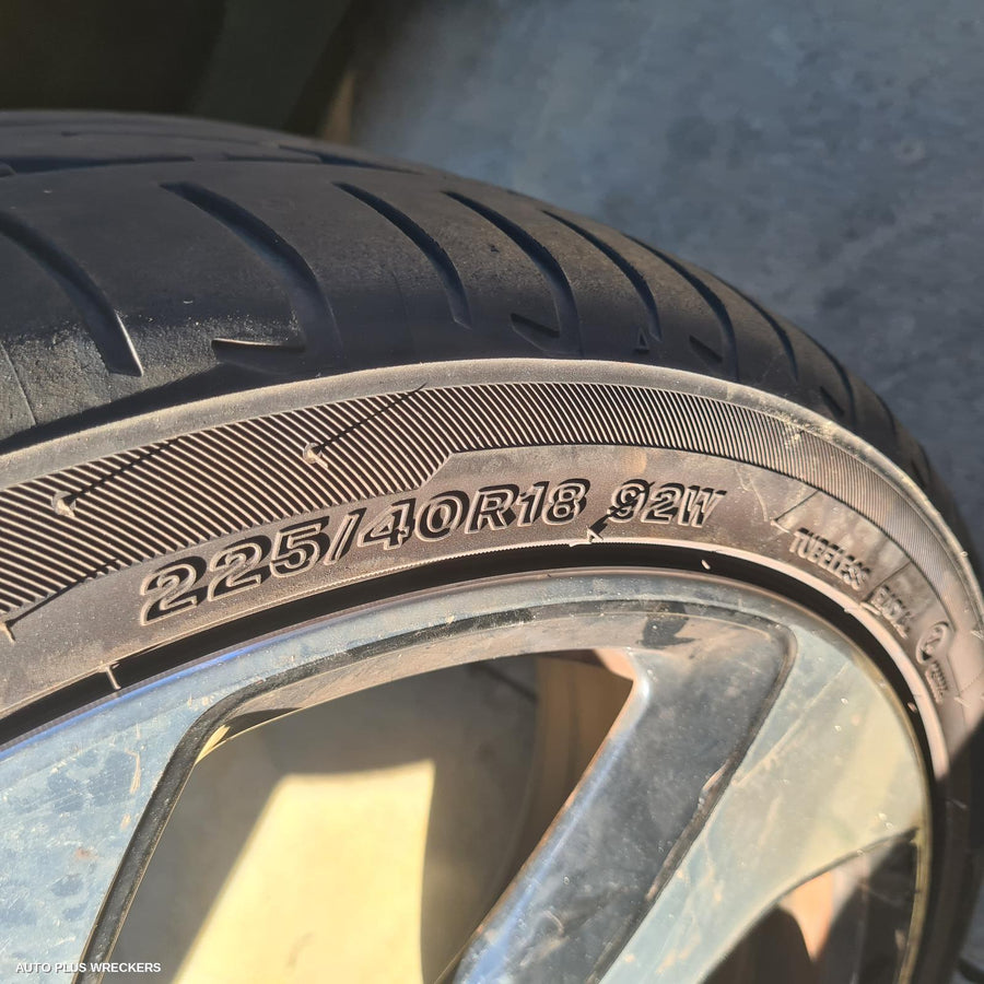 2012-2017 Volkswagen Golf Wheel Mag