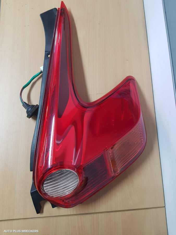 2013 Nissan Juke Right Taillight
