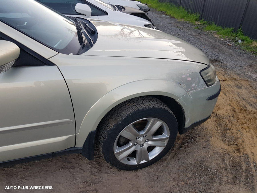 2004 Subaru Outback Left Guard