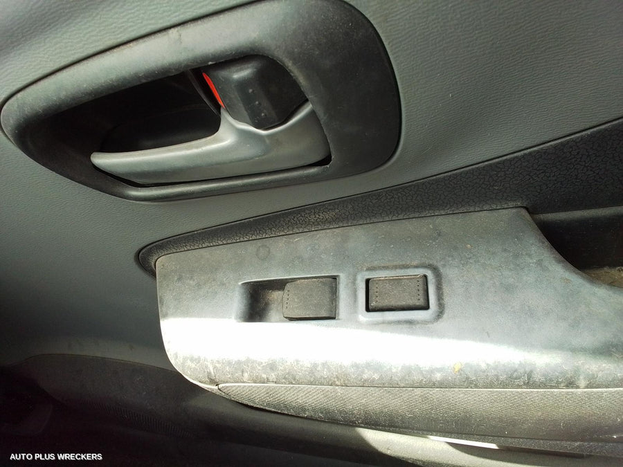 2011 Suzuki Alto Bonnet