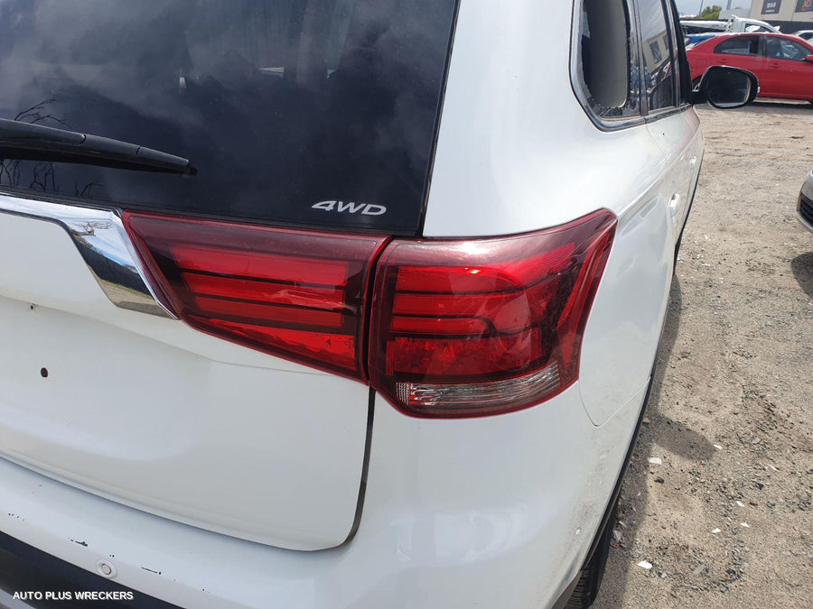 2017 Mitsubishi Outlander Instrument Cluster