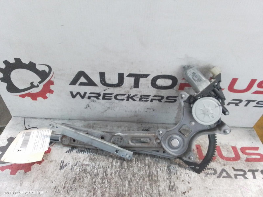 2010-2015 Hyundai I20 Left Front Window Reg Motor