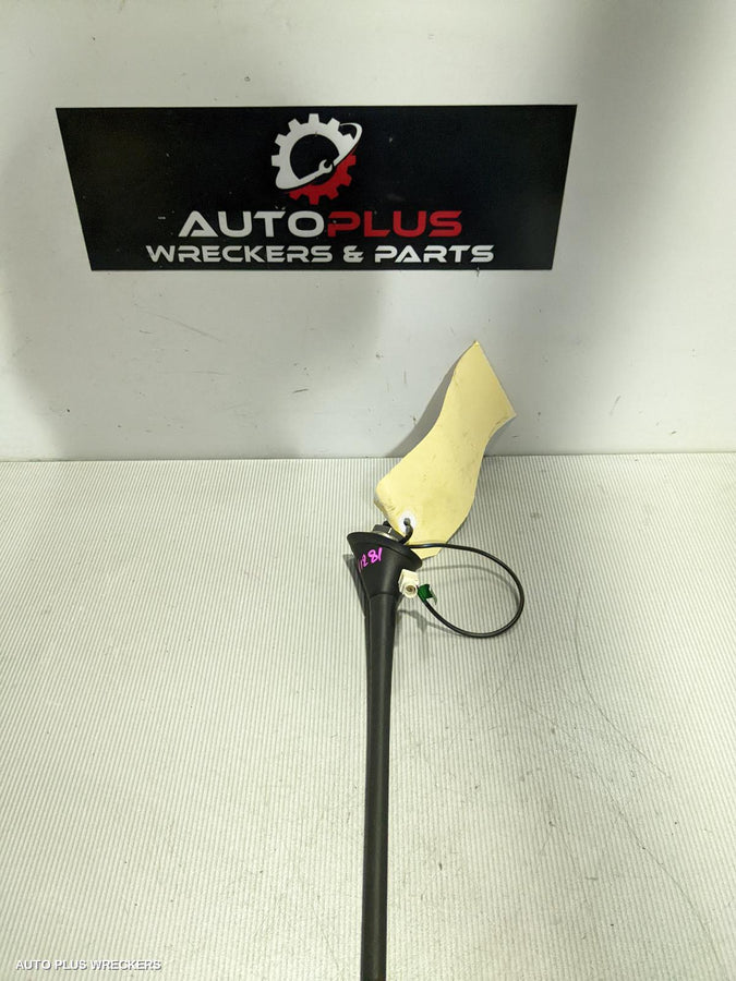 2010 Volkswagen Polo Antenna