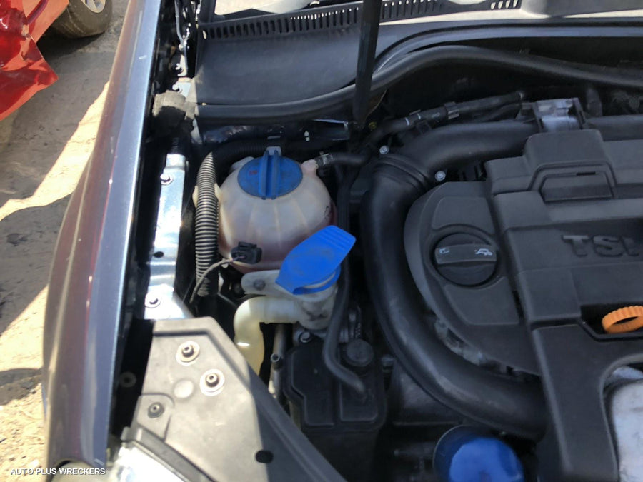 2009 Volkswagen Jetta Left Front Window Reg Motor