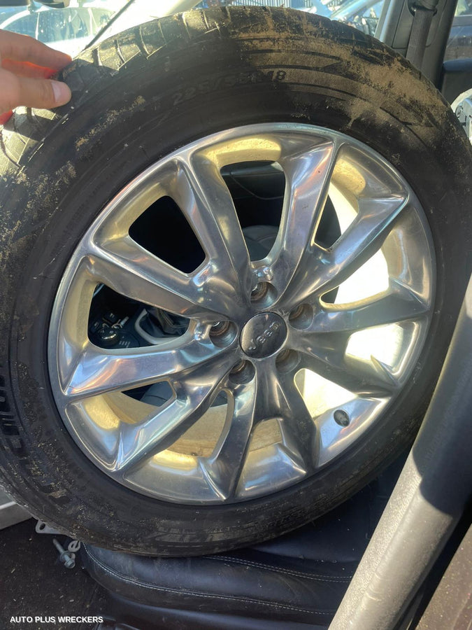 2015 Jeep Cherokee Wheel Mag