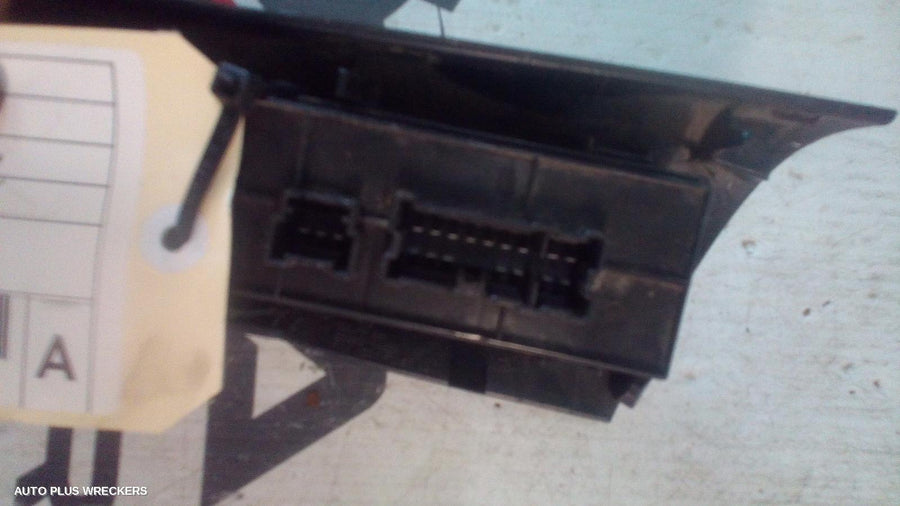 2010-2019 Nissan Juke Pwr Dr Wind Switch