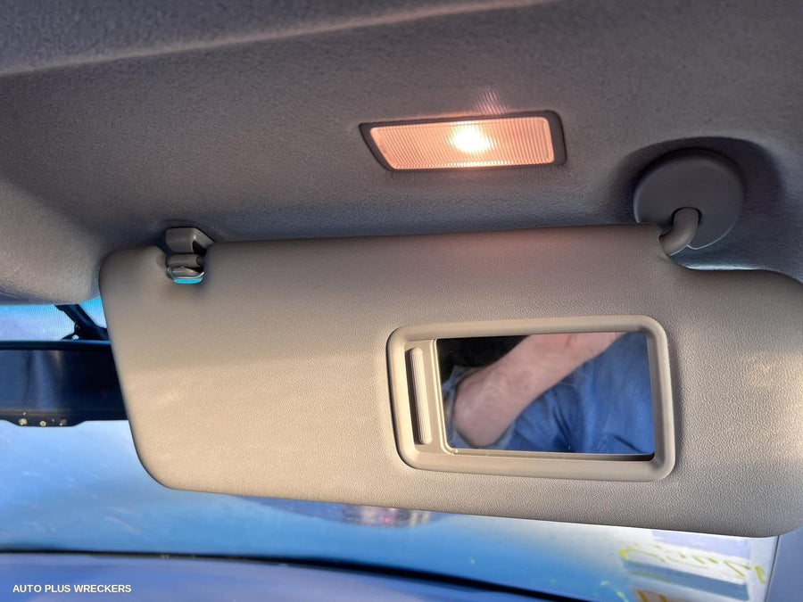 2010 Toyota Kluger Wheel Mag