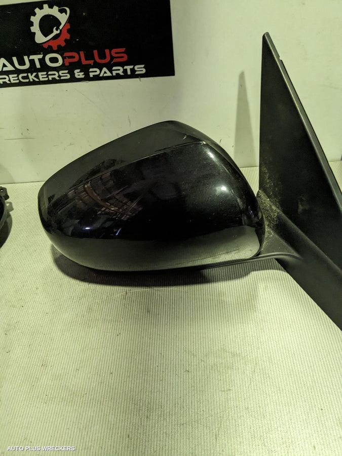 2015-2025 Suzuki Vitara Right Door Mirror