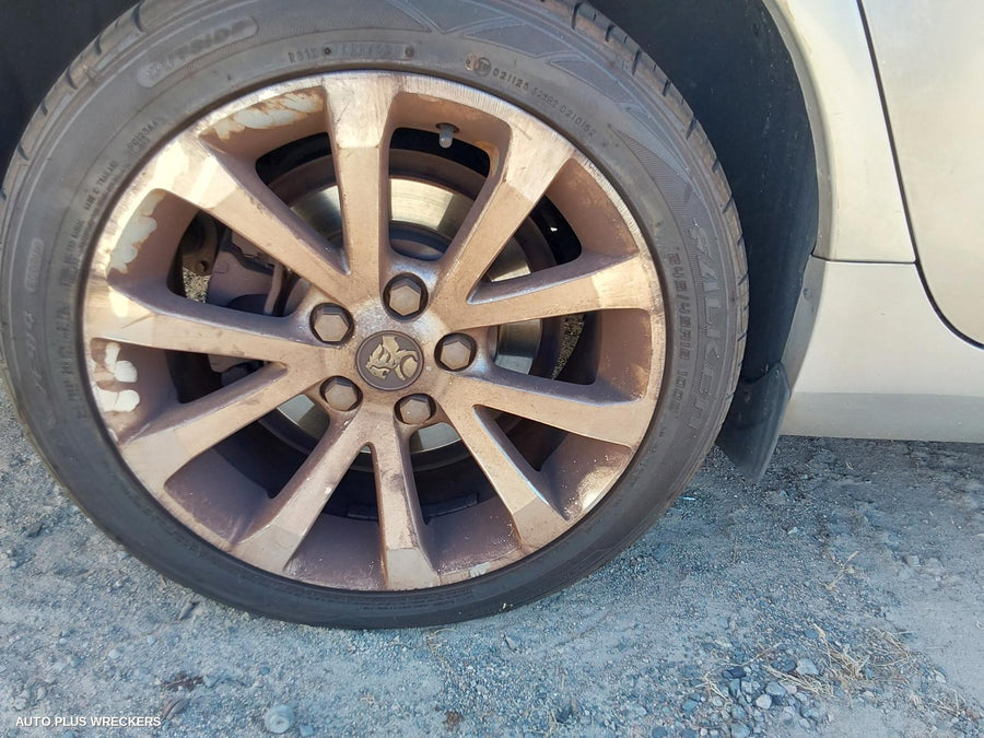 2012 HOLDEN COMMODORE COURTESY LIGHT