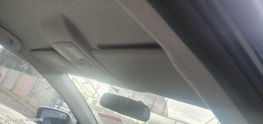 2016 Mazda 2 Right Front Door Window