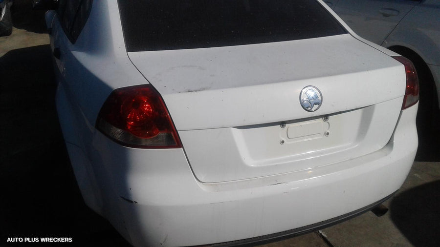 2006 Holden Commodore Left Front Window Reg Motor