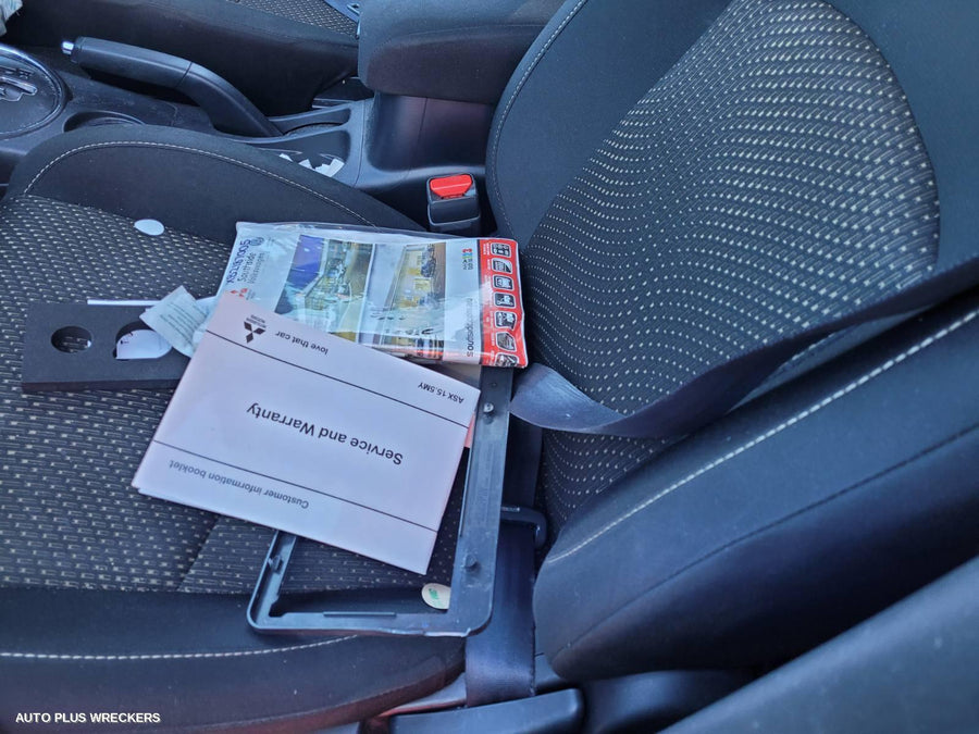 2015 Mitsubishi Asx Rear Garnish