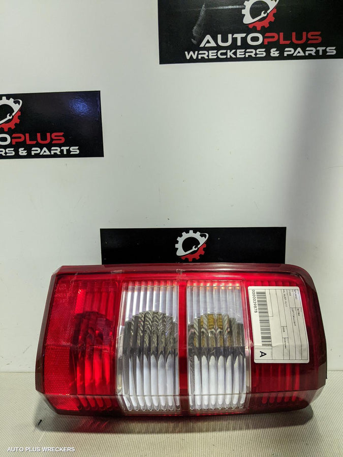2008 Dodge Nitro Left Taillight
