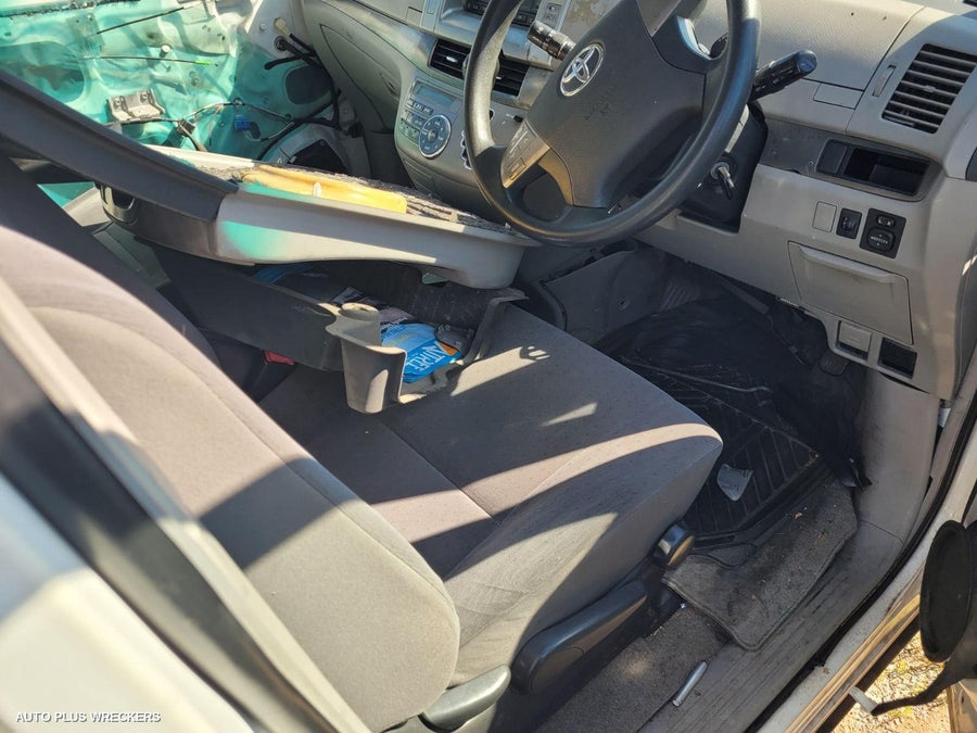 2008 Toyota Tarago Rear Garnish