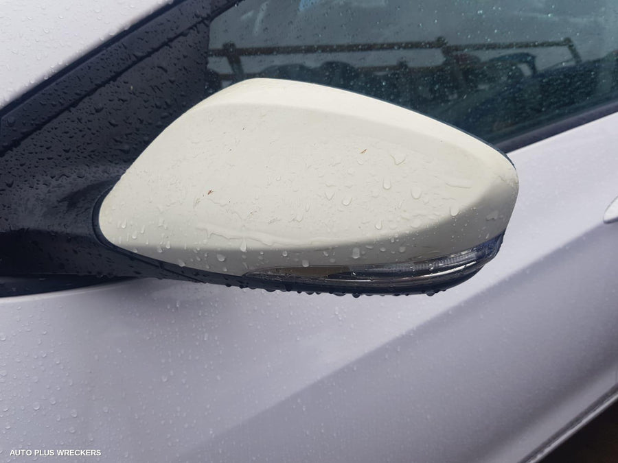 2014 Hyundai I30 Column