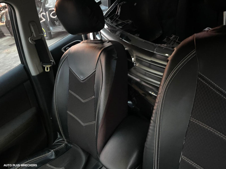 2013 Nissan Pulsar Left Taillight