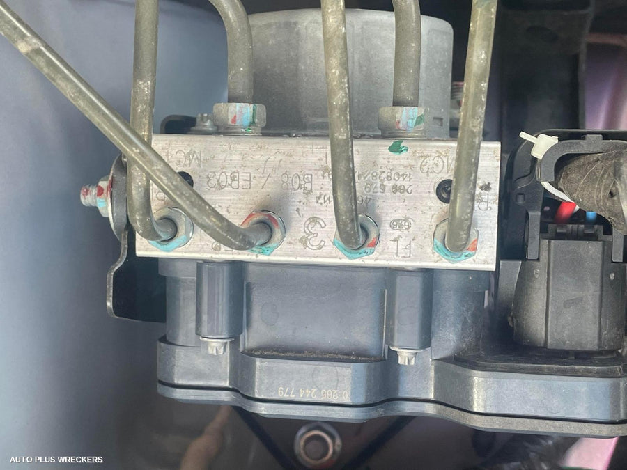 2015 Mitsubishi Mirage Left Guard