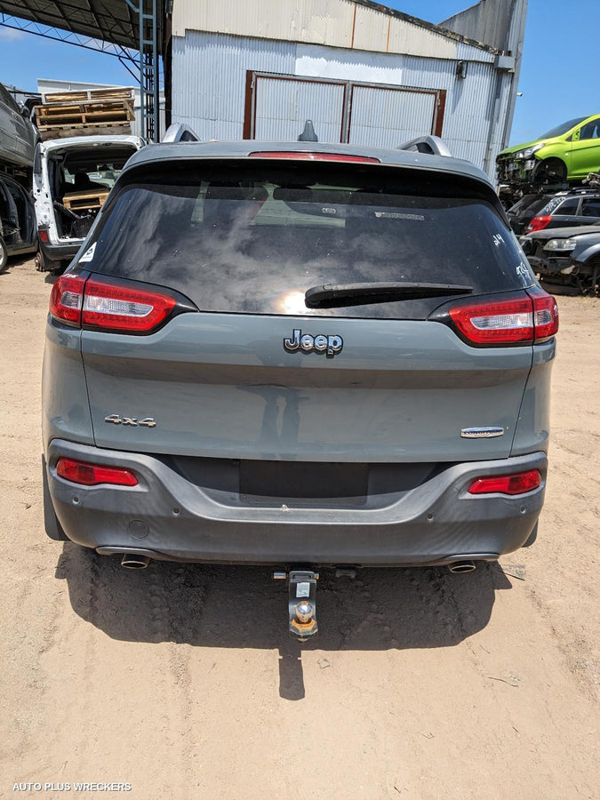 2014-2018 Jeep Cherokee Left Taillight