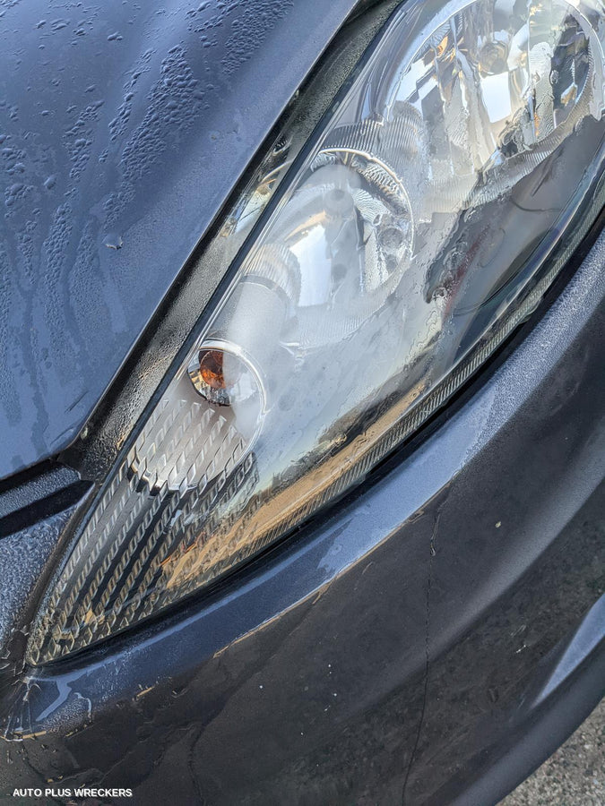 2009 Ford Fiesta Left Guard