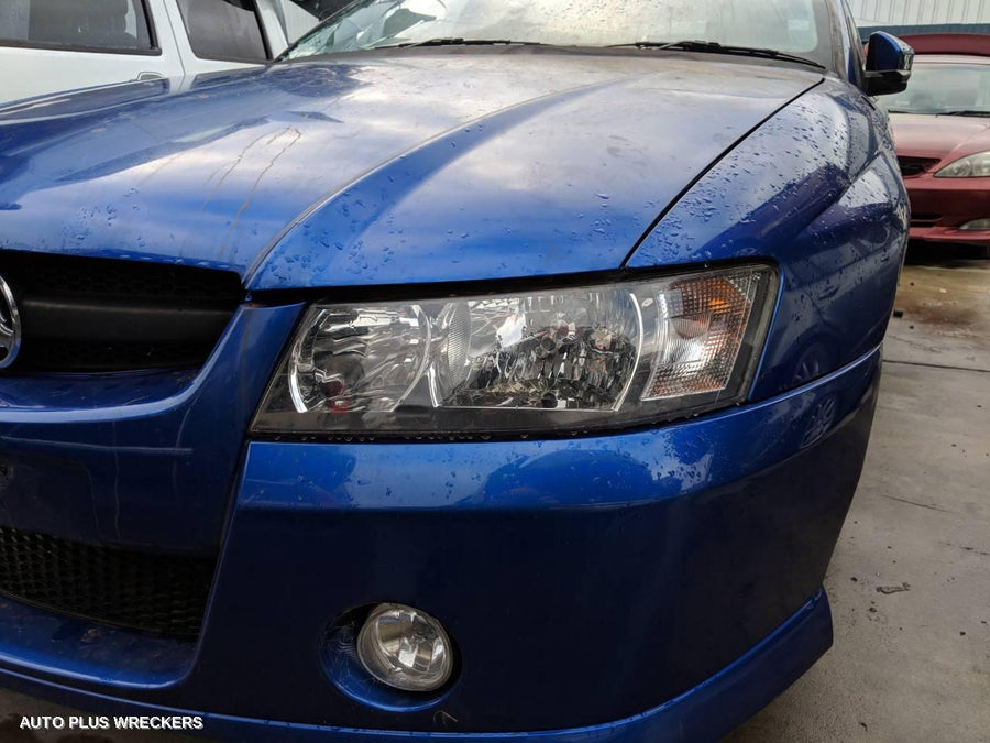 2004 Holden Commodore Left Door Mirror