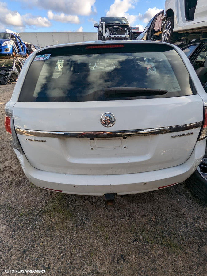 2008 Holden Commodore Right Door Mirror