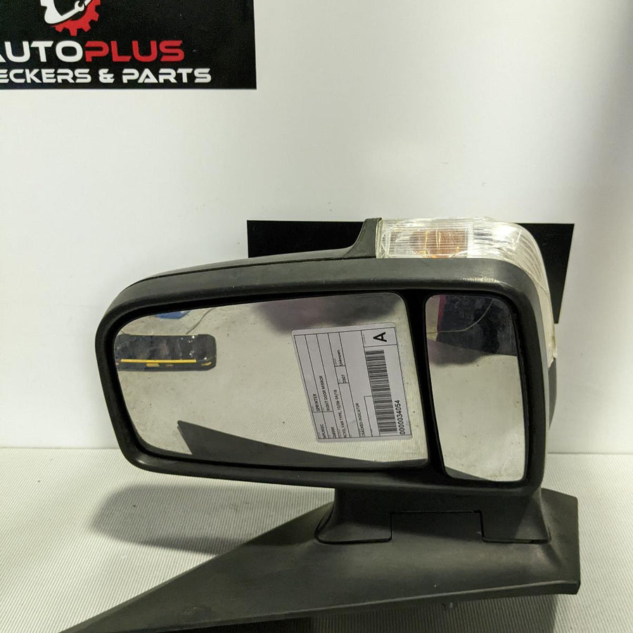 2007 Mercedes Sprinter Right Door Mirror