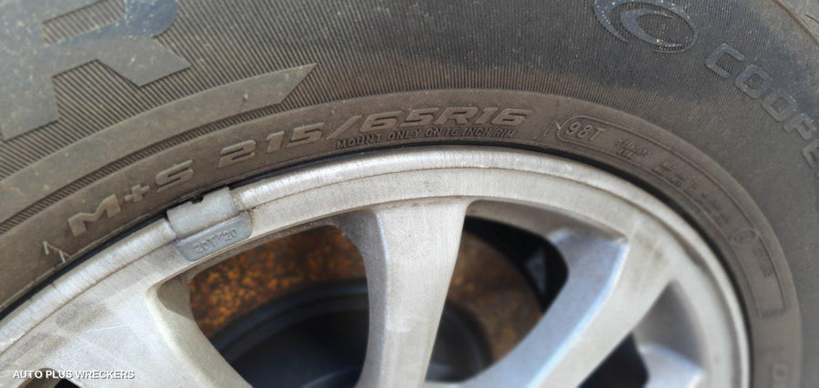 2011 Mitsubishi Asx Right Front Door