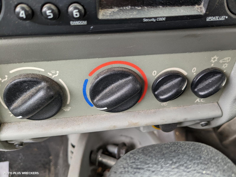 2006 Renault Kangoo Left Front Door