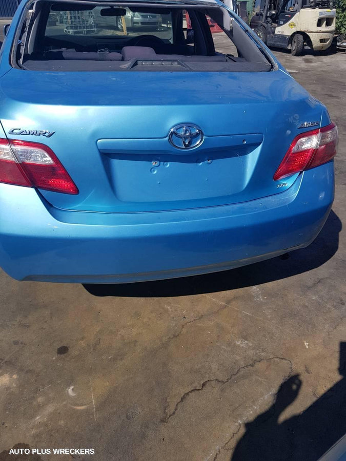 2006 Toyota Camry Left Rear Door Window