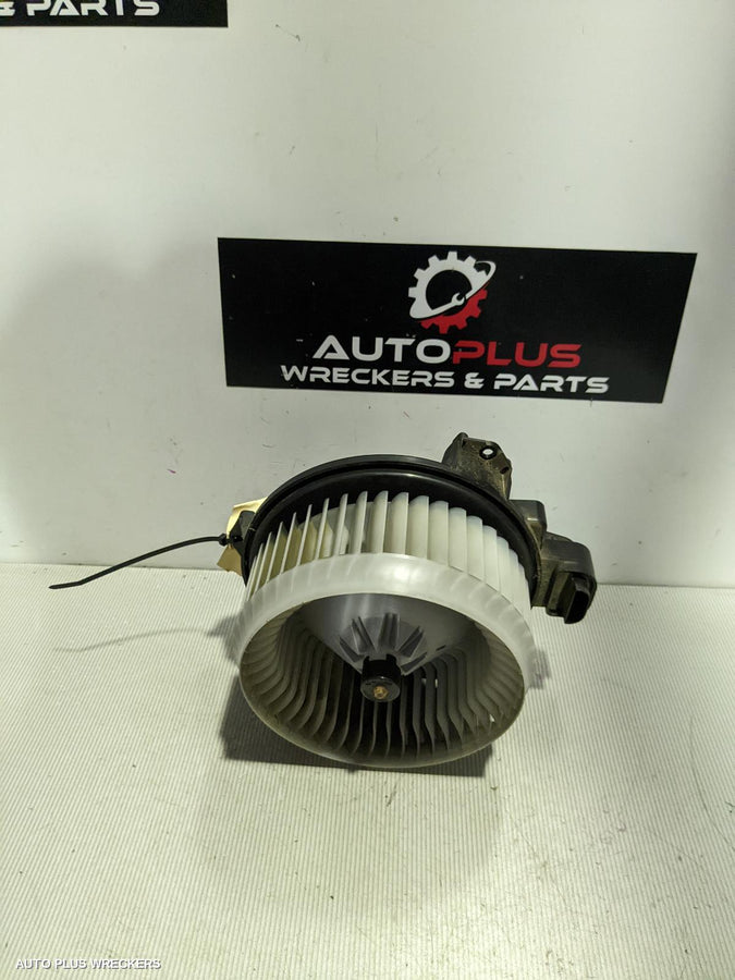 2010 Toyota Prado Heater Fan Motor