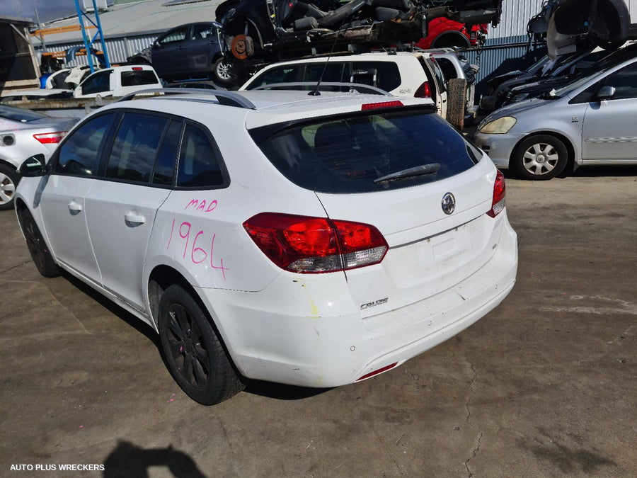 2015 Holden Cruze Left Front Door