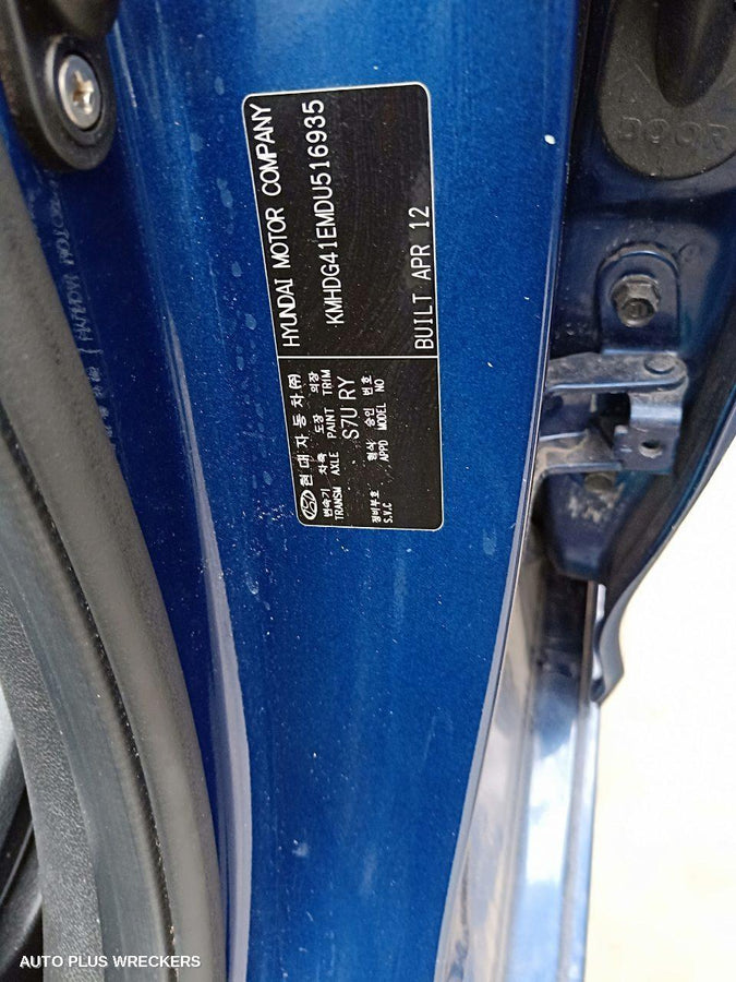 2012 Hyundai Elantra Right Front Door Window