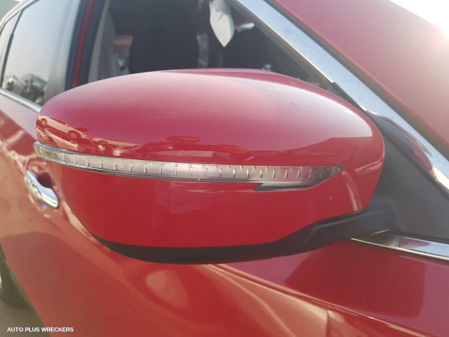 2015 Nissan Xtrail Left Front Door Window