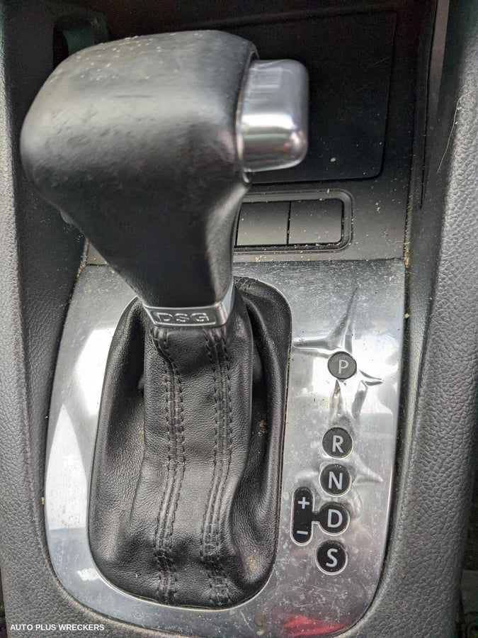2006 Volkswagen Jetta Sunvisor
