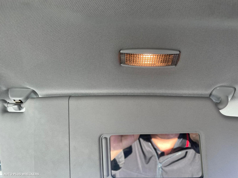 2012 Volkswagen Polo Right Taillight