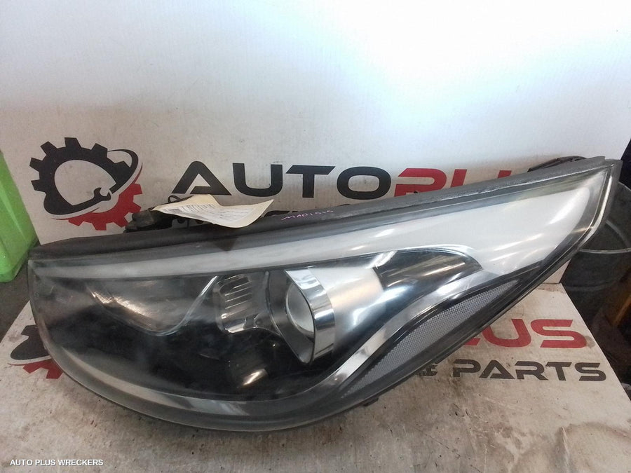 2014 Hyundai Ix35 Left Headlamp