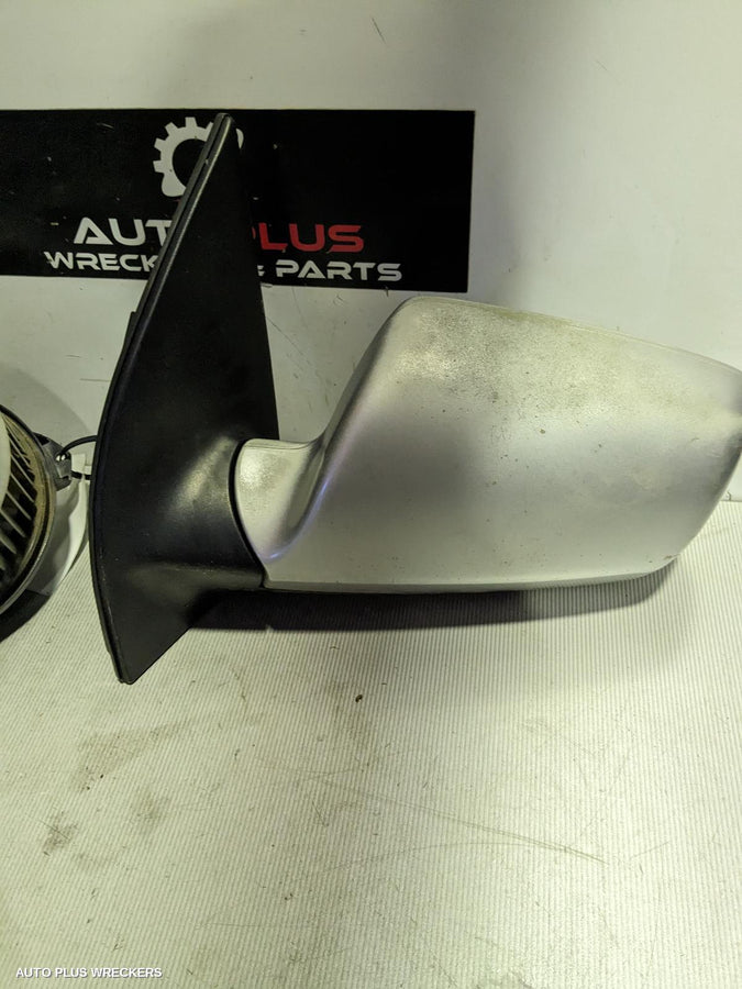 2005-2011 Kia Carnival/grand Carnival Left Door Mirror